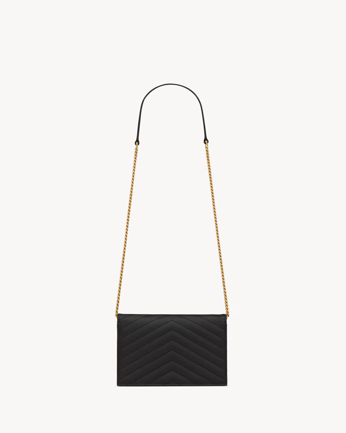 CASSANDRE ENVELOPE CHAIN WALLET EN CUIR GRAIN DE POUDRE Auralise